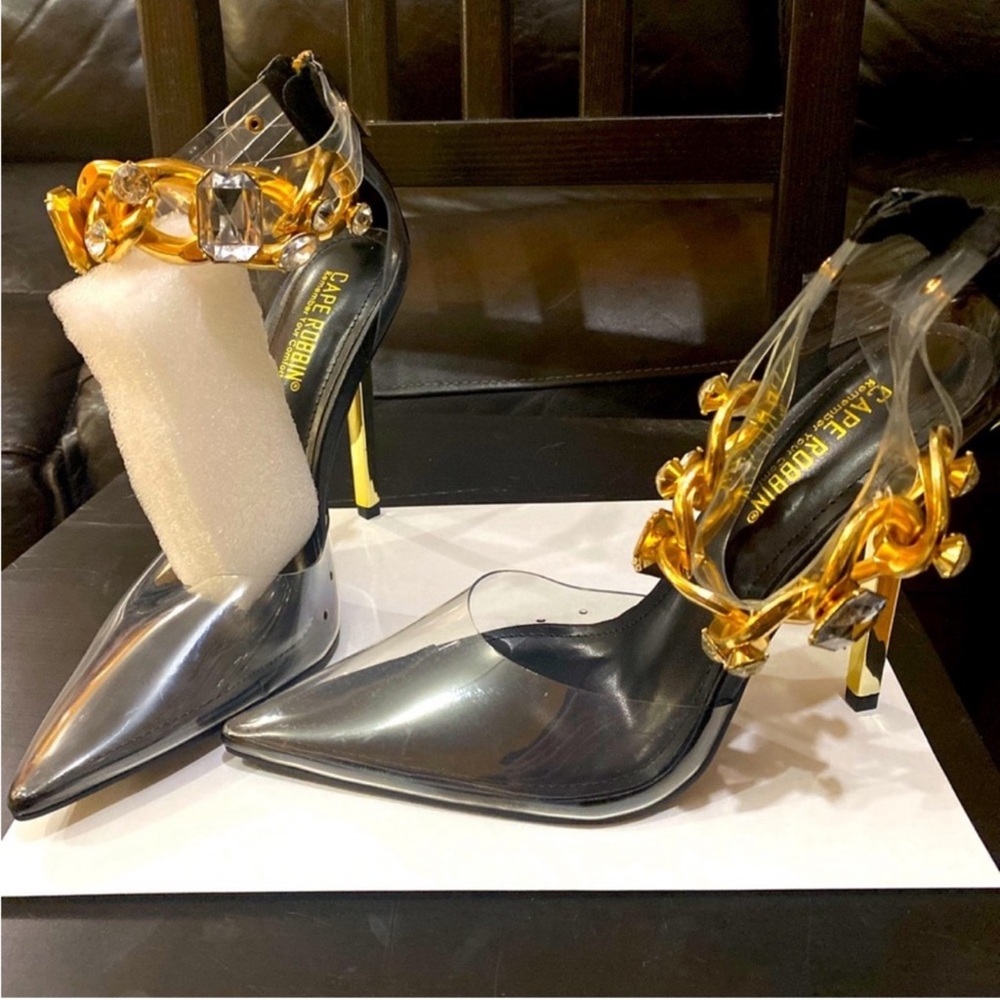 US 7 Sexy Cape Robbin Clear Point Heel Shoe